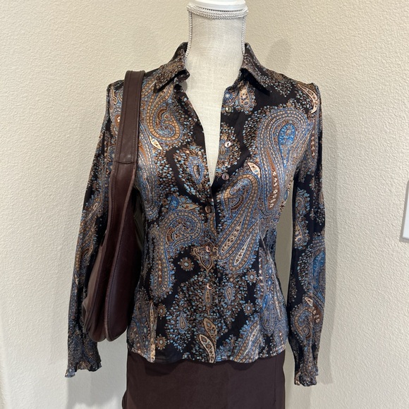 Oscar De La Renta petite brown and blue silk paisley long sleeve top. - Picture 3 of 8